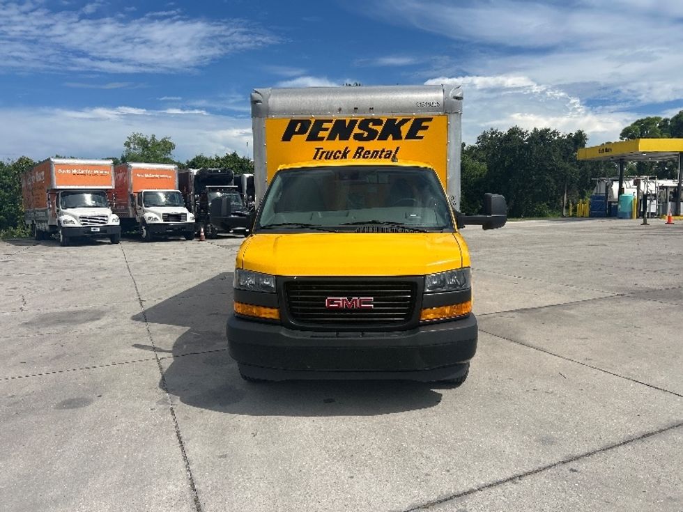 Light Duty Box Truck-Light and Medium Duty Trucks-GMC-2021-Savana G33903-Tampa-FL-75,074\n\t\tmiles-$ 30,500 - Image 2