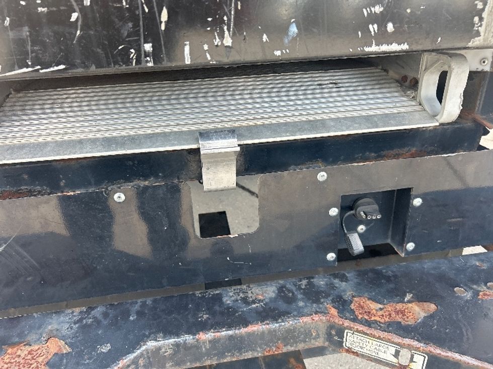 Light Duty Box Truck-Light and Medium Duty Trucks-GMC-2021-Savana G33903-Tampa-FL-75,074\n\t\tmiles-$ 30,500 - Image 26