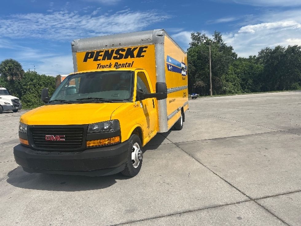Light Duty Box Truck-Light and Medium Duty Trucks-GMC-2021-Savana G33903-Tampa-FL-75,074\n\t\tmiles-$ 30,500 - Image 3