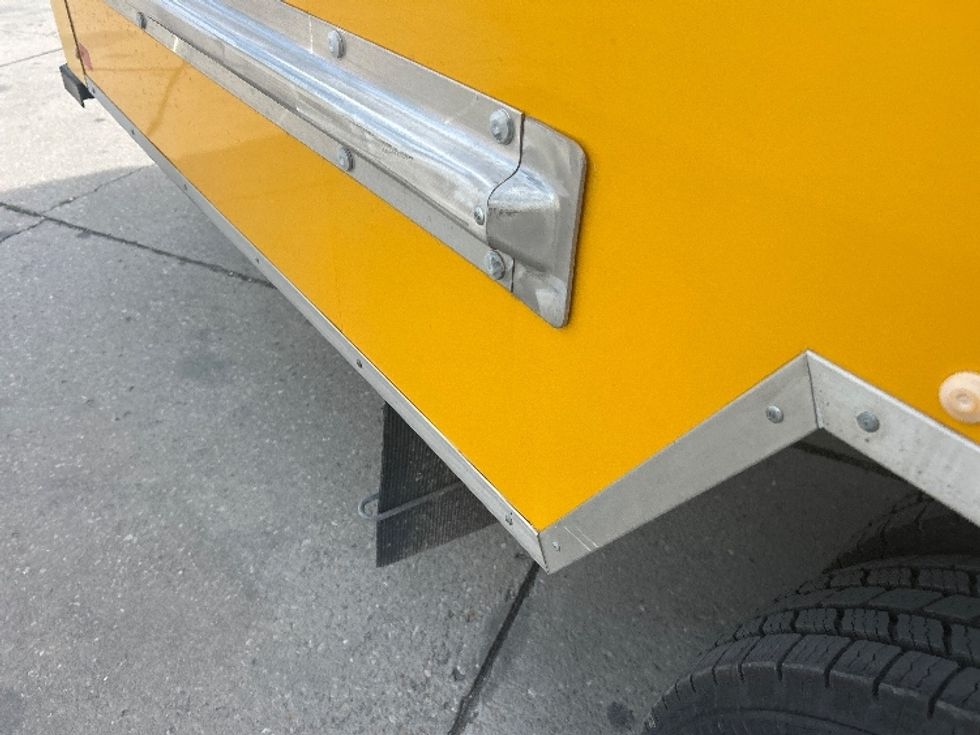 Light Duty Box Truck-Light and Medium Duty Trucks-GMC-2021-Savana G33903-Tampa-FL-75,074\n\t\tmiles-$ 30,500 - Image 30