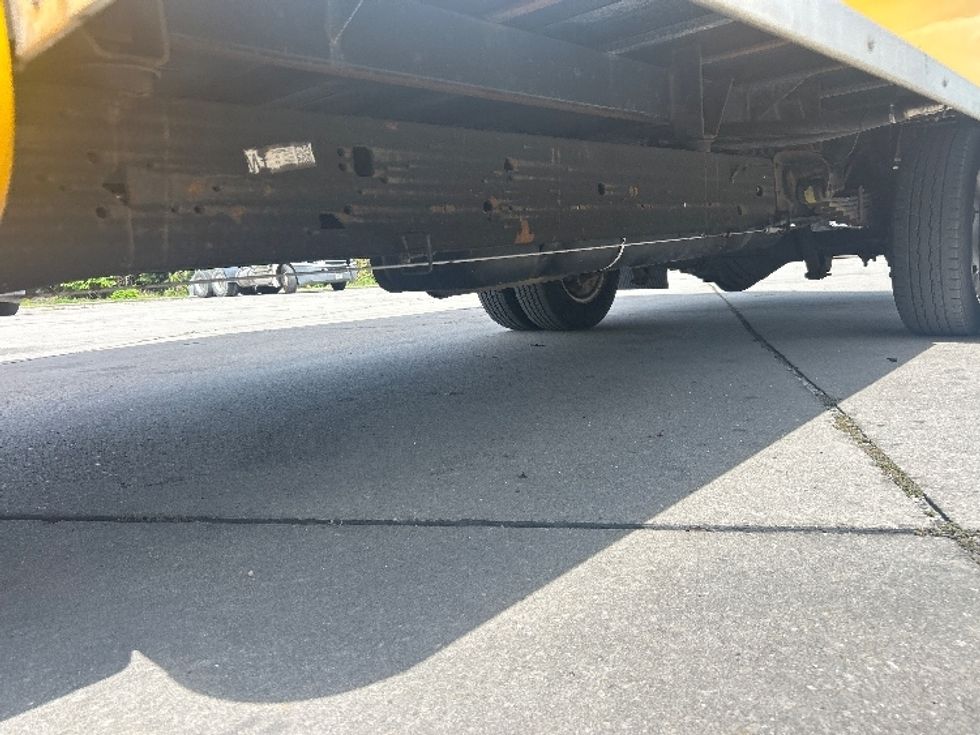 Light Duty Box Truck-Light and Medium Duty Trucks-GMC-2021-Savana G33903-Tampa-FL-75,074\n\t\tmiles-$ 30,500 - Image 5