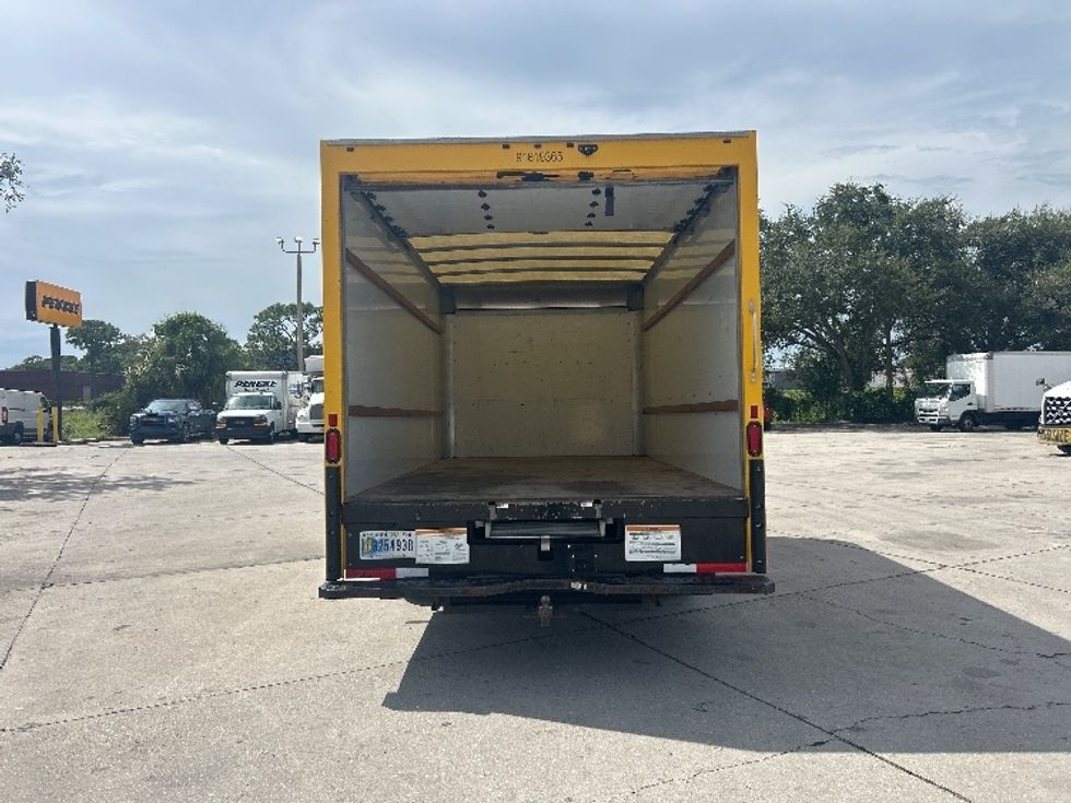 Light Duty Box Truck-Light and Medium Duty Trucks-GMC-2021-Savana G33903-Tampa-FL-75,074\n\t\tmiles-$ 30,500 - Image 8