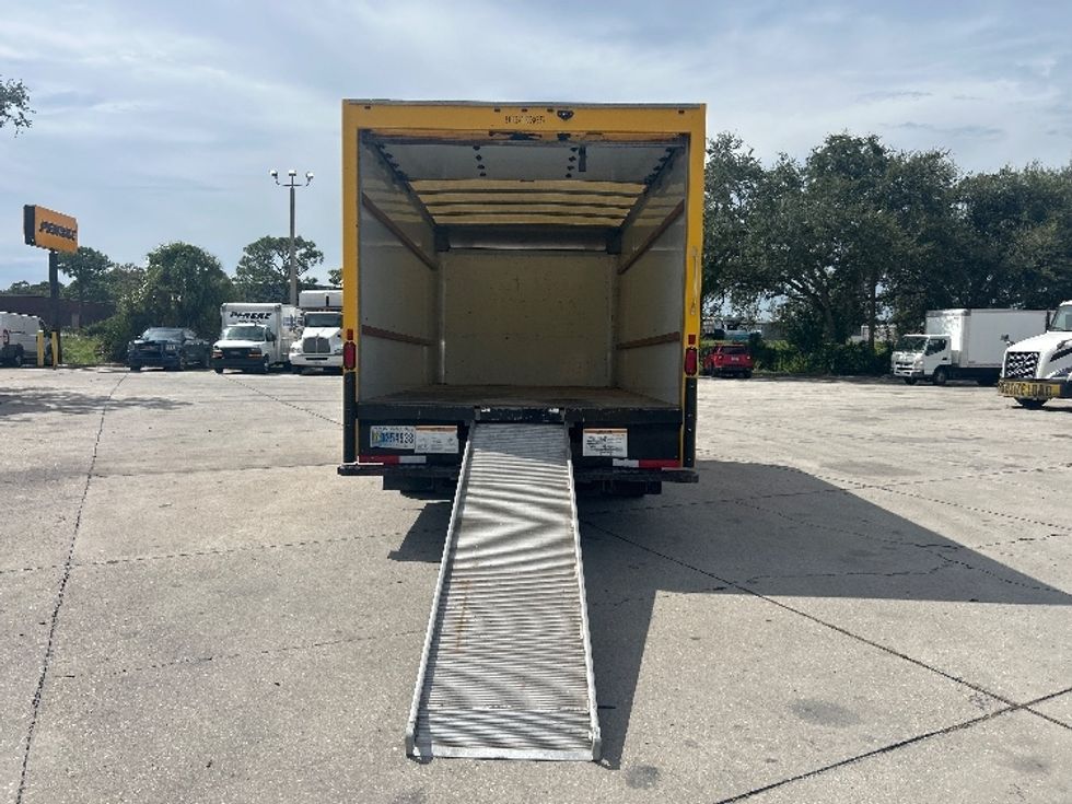 Light Duty Box Truck-Light and Medium Duty Trucks-GMC-2021-Savana G33903-Tampa-FL-75,074\n\t\tmiles-$ 30,500 - Image 9