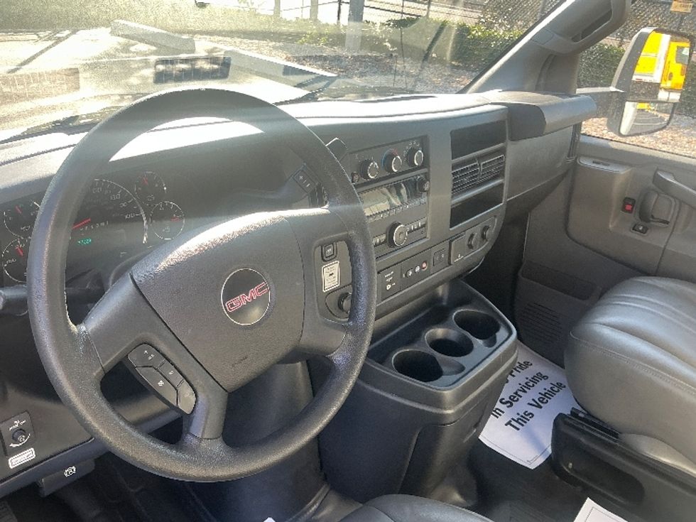 Light Duty Box Truck-Light and Medium Duty Trucks-GMC-2021-Savana G33903-Tampa-FL-77,265\n\t\tmiles-$ 33,500 - Image 16