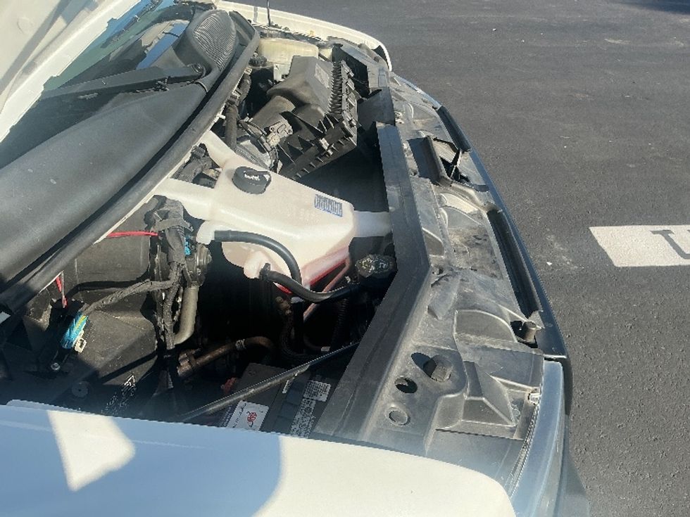 Light Duty Box Truck-Light and Medium Duty Trucks-GMC-2021-Savana G33903-Tampa-FL-77,265\n\t\tmiles-$ 33,500 - Image 22