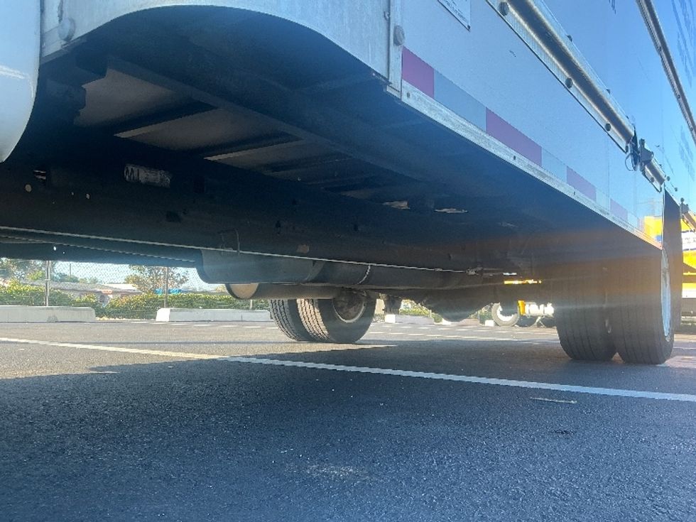 Light Duty Box Truck-Light and Medium Duty Trucks-GMC-2021-Savana G33903-Tampa-FL-77,265\n\t\tmiles-$ 33,500 - Image 5