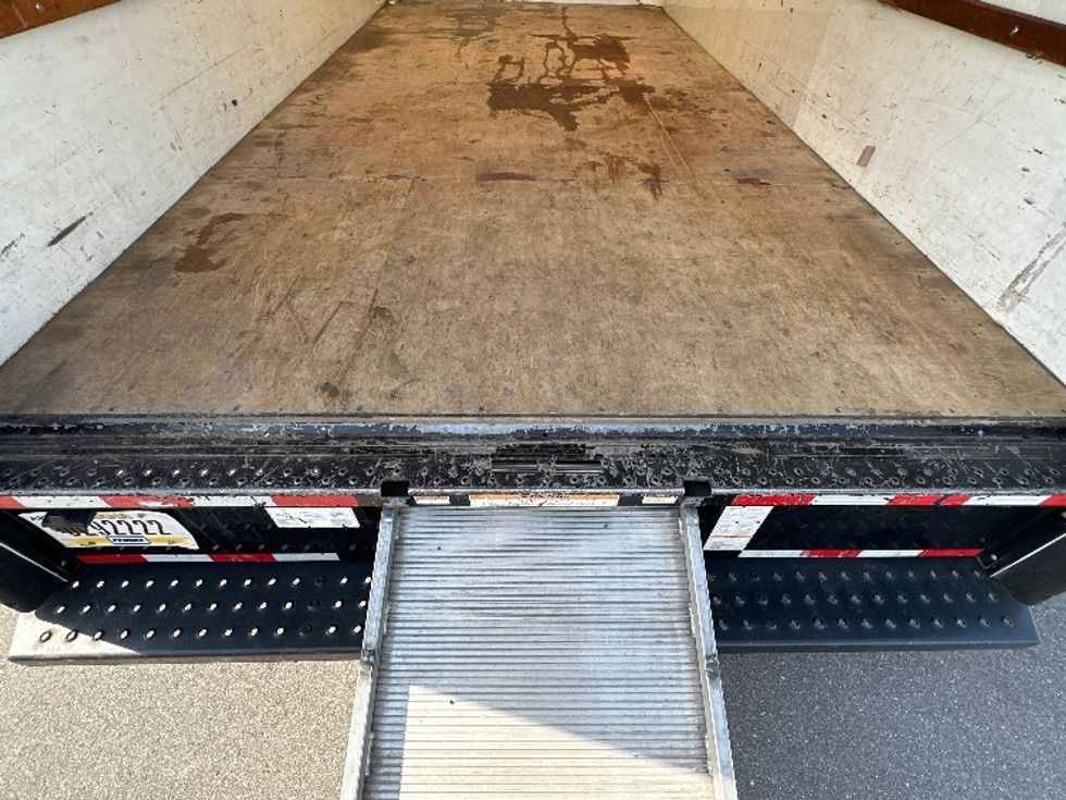 Light Duty Box Truck-Light and Medium Duty Trucks-GMC-2021-Savana G33903-Tampa-FL-79,396\n\t\tmiles-$ 33,250 - Image 10