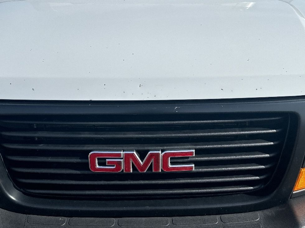 Light Duty Box Truck-Light and Medium Duty Trucks-GMC-2021-Savana G33903-Tampa-FL-79,396\n\t\tmiles-$ 33,250 - Image 25