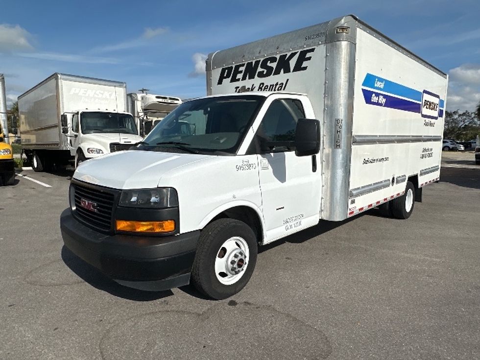 Light Duty Box Truck-Light and Medium Duty Trucks-GMC-2021-Savana G33903-Tampa-FL-79,396\n\t\tmiles-$ 33,250 - Image 3