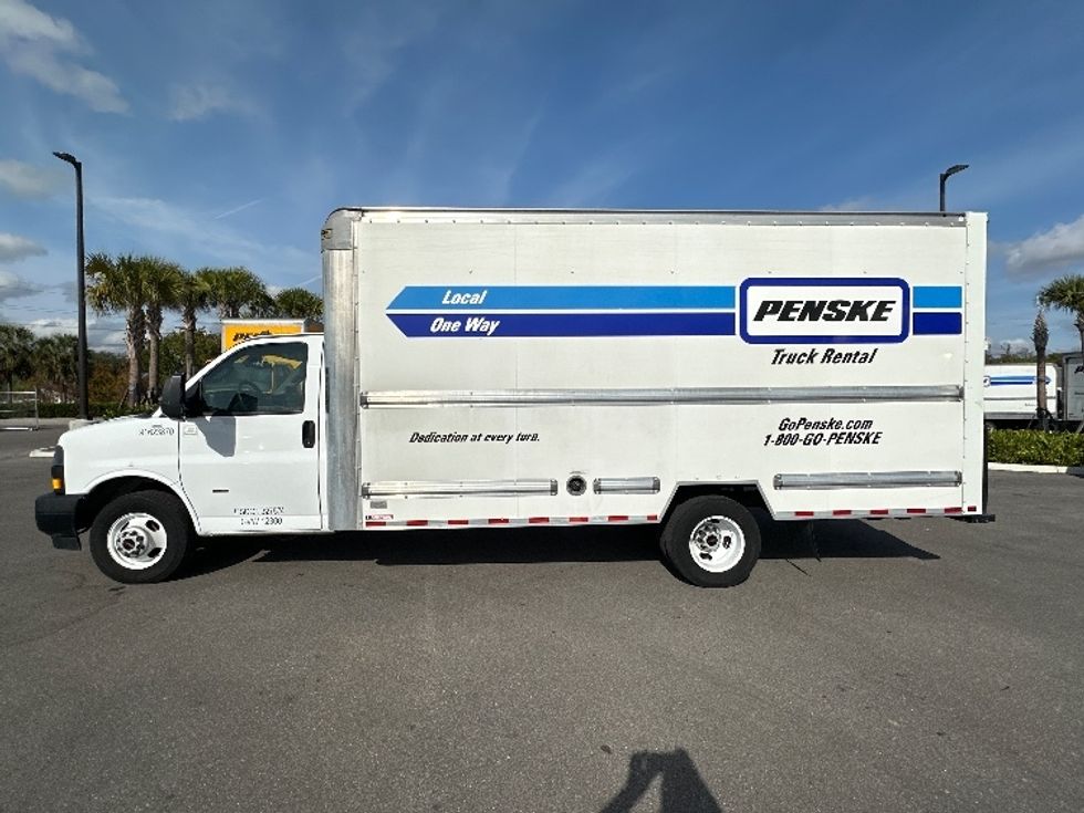 Light Duty Box Truck-Light and Medium Duty Trucks-GMC-2021-Savana G33903-Tampa-FL-79,396\n\t\tmiles-$ 33,250 - Image 4