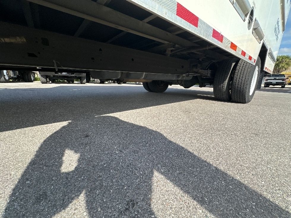 Light Duty Box Truck-Light and Medium Duty Trucks-GMC-2021-Savana G33903-Tampa-FL-79,396\n\t\tmiles-$ 33,250 - Image 5