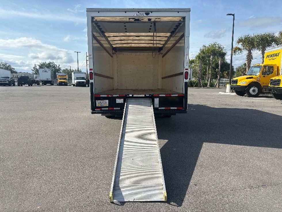 Light Duty Box Truck-Light and Medium Duty Trucks-GMC-2021-Savana G33903-Tampa-FL-79,396\n\t\tmiles-$ 33,250 - Image 9
