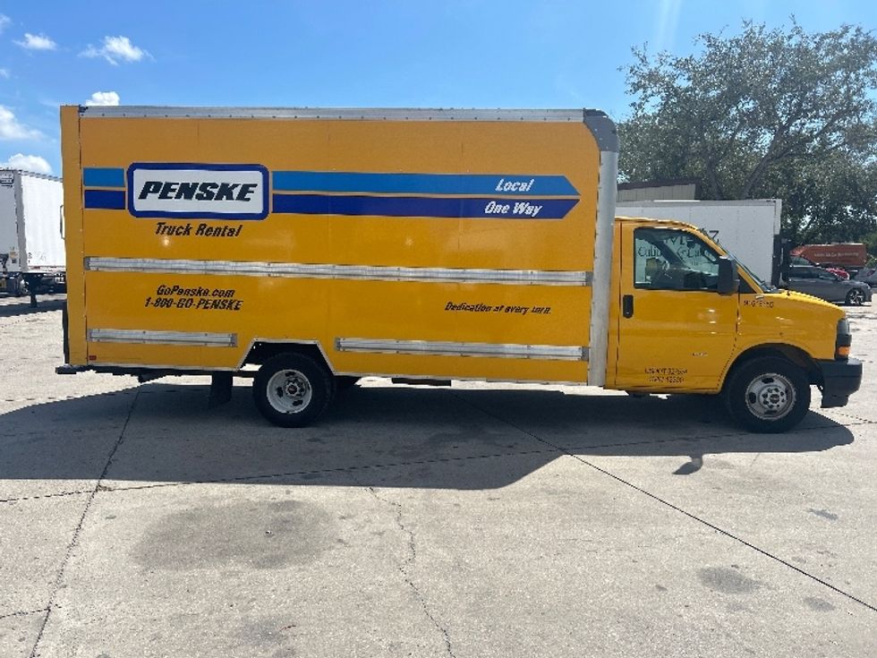 Light Duty Box Truck-Light and Medium Duty Trucks-GMC-2021-Savana G33903-Tampa-FL-80,589\n\t\tmiles-$ 30,000 - Image 15