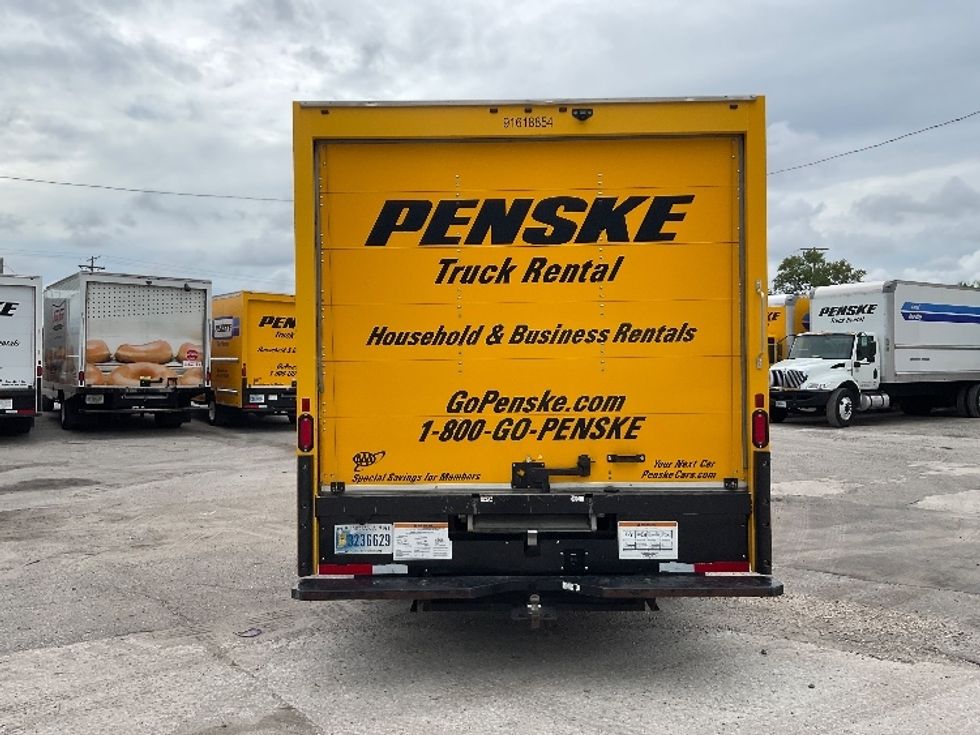 Light Duty Box Truck-Light and Medium Duty Trucks-GMC-2021-Savana G33903-Tampa-FL-81,054\n\t\tmiles-$ 28,250 - Image 7