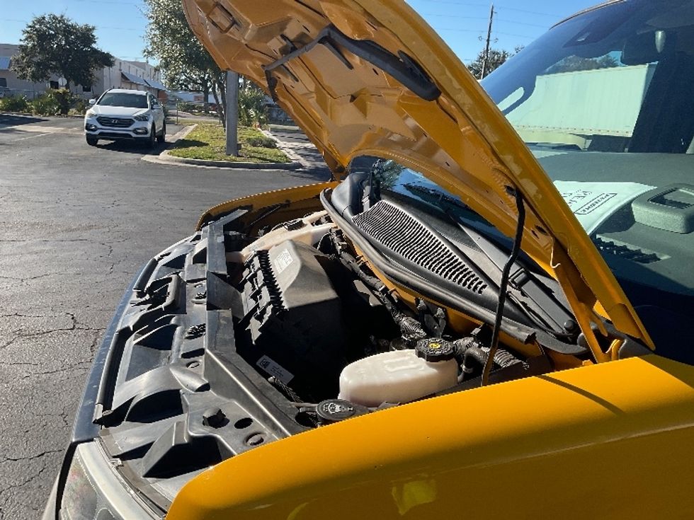 Light Duty Box Truck-Light and Medium Duty Trucks-GMC-2021-Savana G33903-Tampa-FL-81,561\n\t\tmiles-$ 29,750 - Image 23