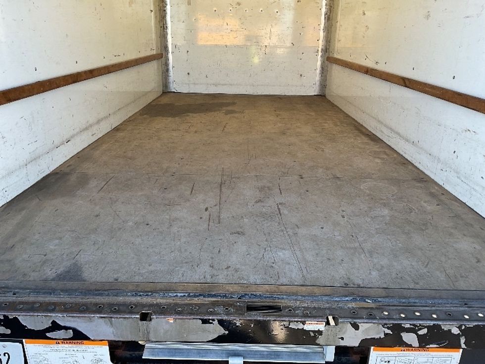 Light Duty Box Truck-Light and Medium Duty Trucks-GMC-2021-Savana G33903-Tampa-FL-81,561\n\t\tmiles-$ 29,750 - Image 9