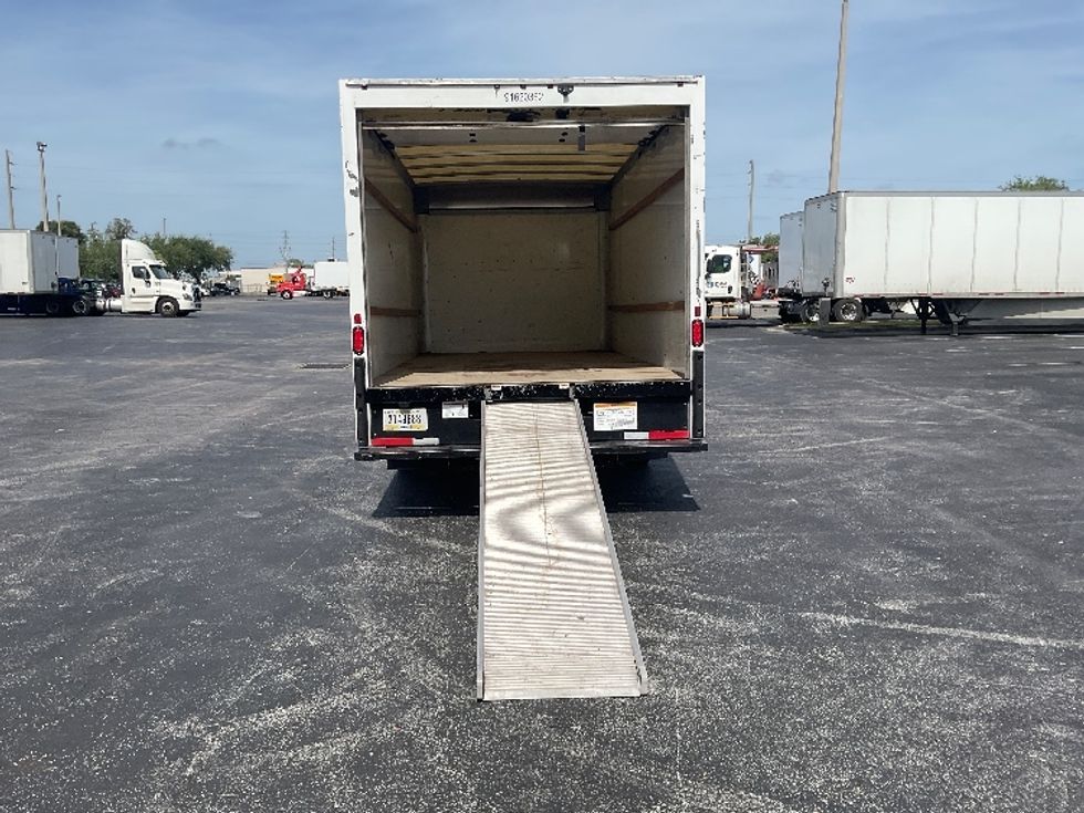 Light Duty Box Truck-Light and Medium Duty Trucks-GMC-2021-Savana G33903-Tampa-FL-86,814\n\t\tmiles-$ 29,000 - Image 10