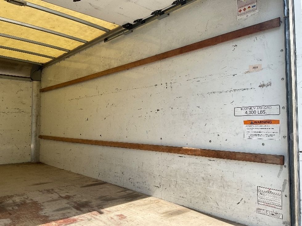 Light Duty Box Truck-Light and Medium Duty Trucks-GMC-2021-Savana G33903-Tampa-FL-86,814\n\t\tmiles-$ 29,000 - Image 12