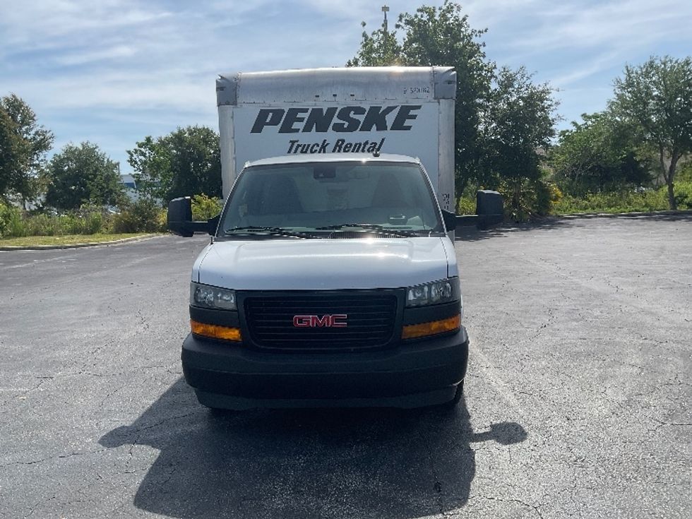 Light Duty Box Truck-Light and Medium Duty Trucks-GMC-2021-Savana G33903-Tampa-FL-86,814\n\t\tmiles-$ 29,000 - Image 2