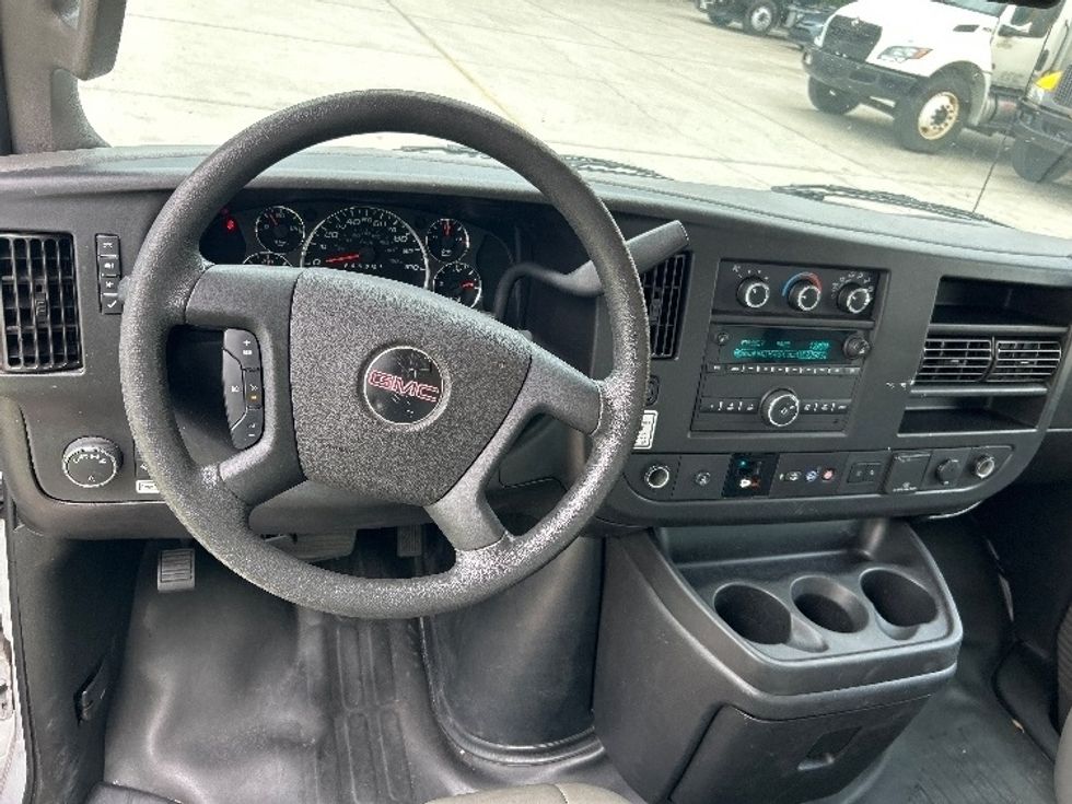 Light Duty Box Truck-Light and Medium Duty Trucks-GMC-2021-Savana G33903-Tampa-FL-86,953\n\t\tmiles-$ 27,750 - Image 18