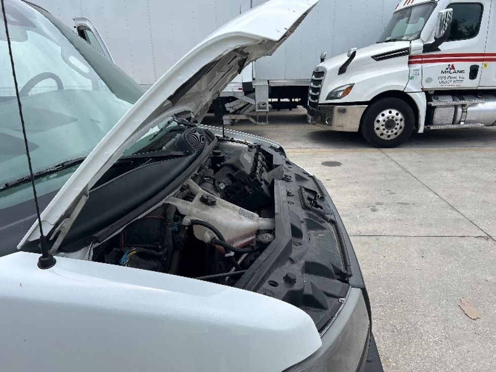 Light Duty Box Truck-Light and Medium Duty Trucks-GMC-2021-Savana G33903-Tampa-FL-86,953\n\t\tmiles-$ 27,750 - Image 23