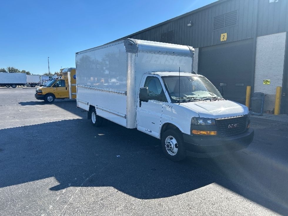 Light Duty Box Truck-Light and Medium Duty Trucks-GMC-2021-Savana G33903-Tampa-FL-93,970\n\t\tmiles-$ 31,500 - Image 1