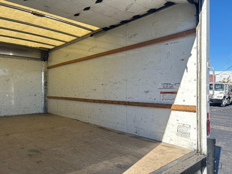 Light Duty Box Truck-Light and Medium Duty Trucks-GMC-2021-Savana G33903-Tampa-FL-93,970\n\t\tmiles-$ 31,500 - Image 11