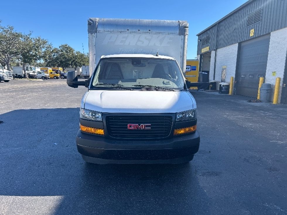 Light Duty Box Truck-Light and Medium Duty Trucks-GMC-2021-Savana G33903-Tampa-FL-93,970\n\t\tmiles-$ 31,500 - Image 2