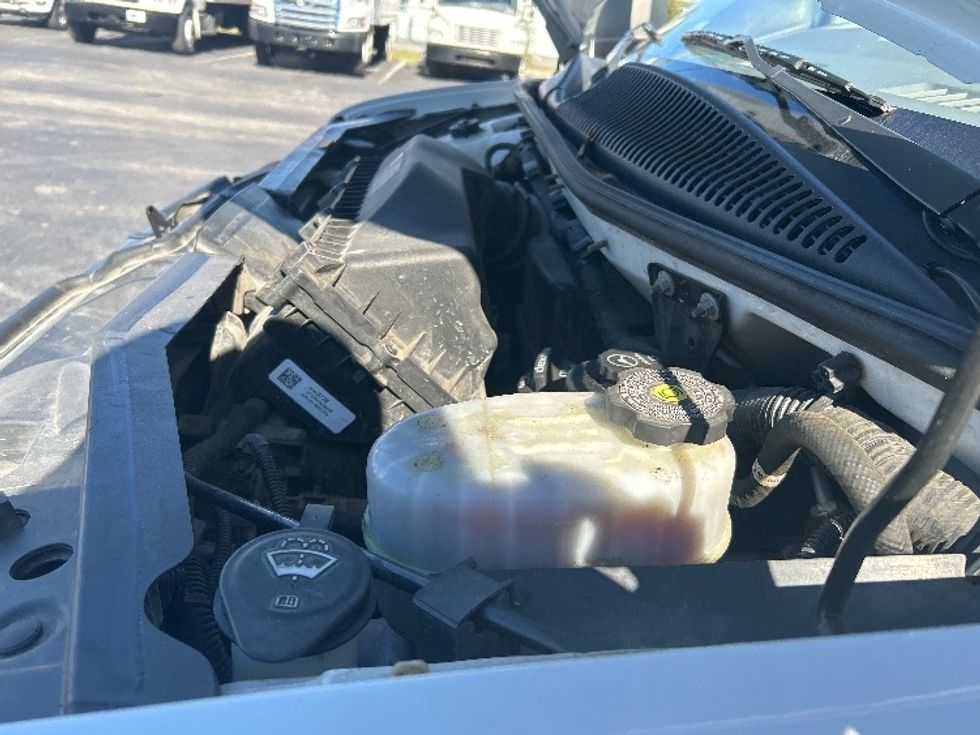 Light Duty Box Truck-Light and Medium Duty Trucks-GMC-2021-Savana G33903-Tampa-FL-93,970\n\t\tmiles-$ 31,500 - Image 23