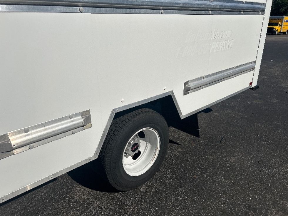 Light Duty Box Truck-Light and Medium Duty Trucks-GMC-2021-Savana G33903-Tampa-FL-93,970\n\t\tmiles-$ 31,500 - Image 24