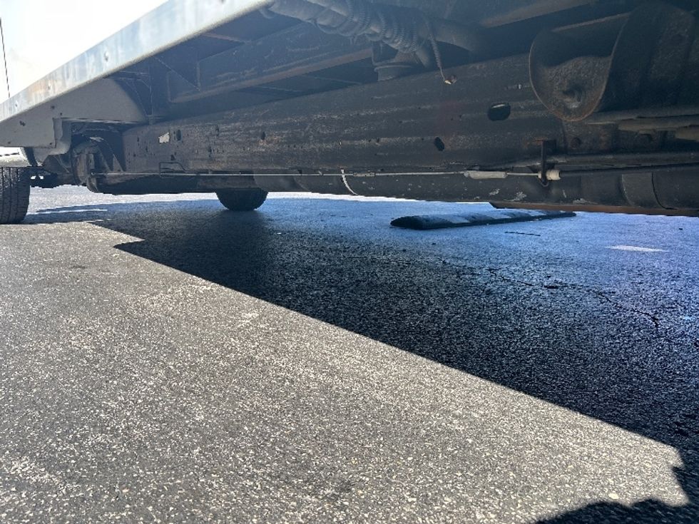 Light Duty Box Truck-Light and Medium Duty Trucks-GMC-2021-Savana G33903-Tampa-FL-93,970\n\t\tmiles-$ 31,500 - Image 5