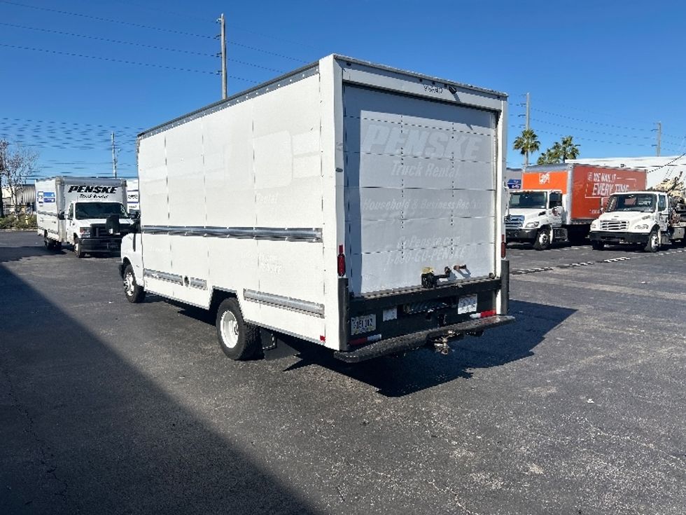 Light Duty Box Truck-Light and Medium Duty Trucks-GMC-2021-Savana G33903-Tampa-FL-93,970\n\t\tmiles-$ 31,500 - Image 6