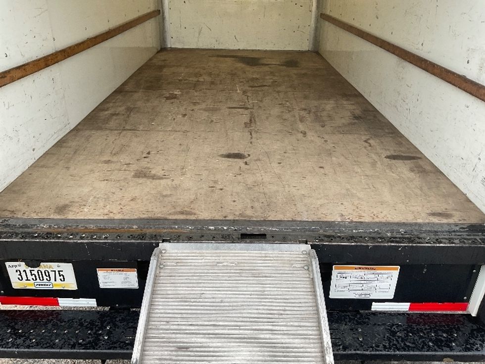 Light Duty Box Truck-Light and Medium Duty Trucks-GMC-2021-Savana G33903-Tampa-FL-95,284\n\t\tmiles-$ 31,250 - Image 10
