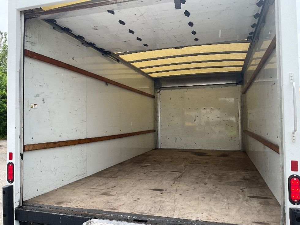 Light Duty Box Truck-Light and Medium Duty Trucks-GMC-2021-Savana G33903-Tampa-FL-95,284\n\t\tmiles-$ 31,250 - Image 11
