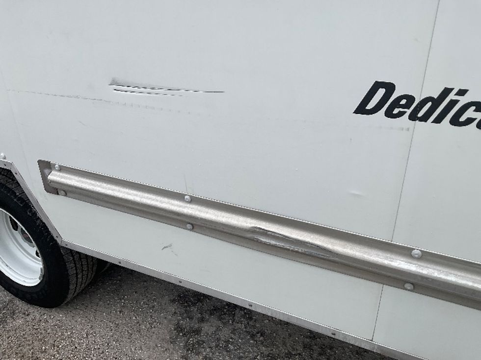 Light Duty Box Truck-Light and Medium Duty Trucks-GMC-2021-Savana G33903-Tampa-FL-95,284\n\t\tmiles-$ 31,250 - Image 26