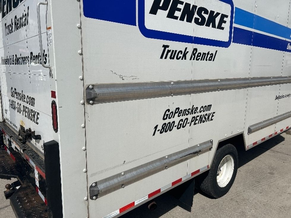Light Duty Box Truck-Light and Medium Duty Trucks-GMC-2021-Savana G33903-Tampa-FL-96,473\n\t\tmiles-$ 31,250 - Image 28