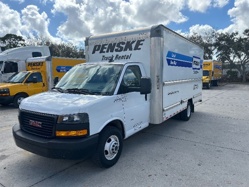 Light Duty Box Truck-Light and Medium Duty Trucks-GMC-2021-Savana G33903-Tampa-FL-96,679\n\t\tmiles-$ 33,000 - Image 3