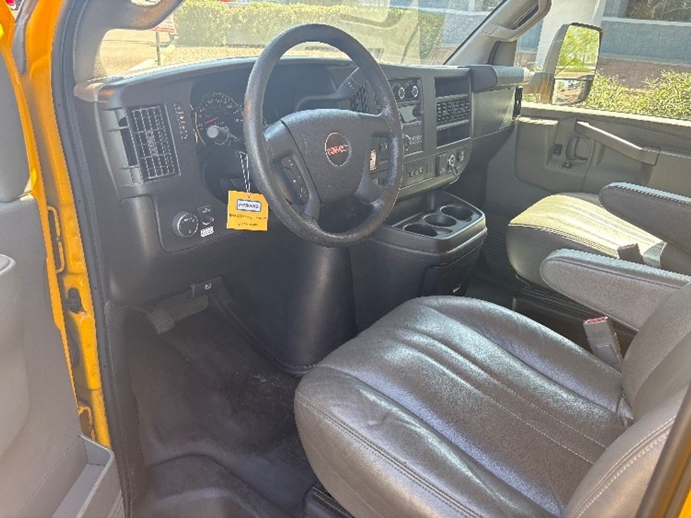 Light Duty Box Truck-Light and Medium Duty Trucks-GMC-2021-Savana G33903-Tempe-AZ-88,854\n\t\tmiles-$ 29,000 - Image 17