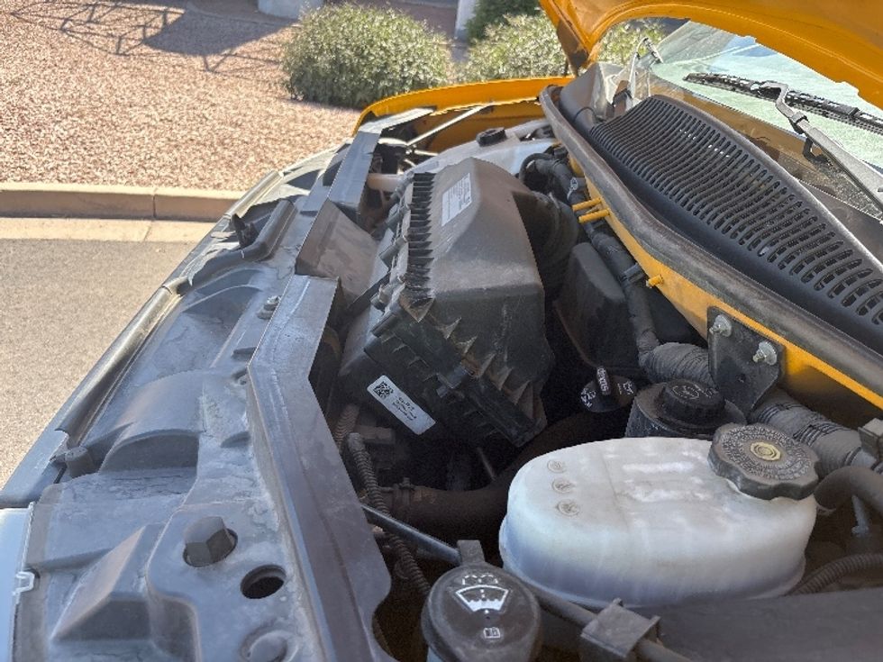 Light Duty Box Truck-Light and Medium Duty Trucks-GMC-2021-Savana G33903-Tempe-AZ-88,854\n\t\tmiles-$ 29,000 - Image 24