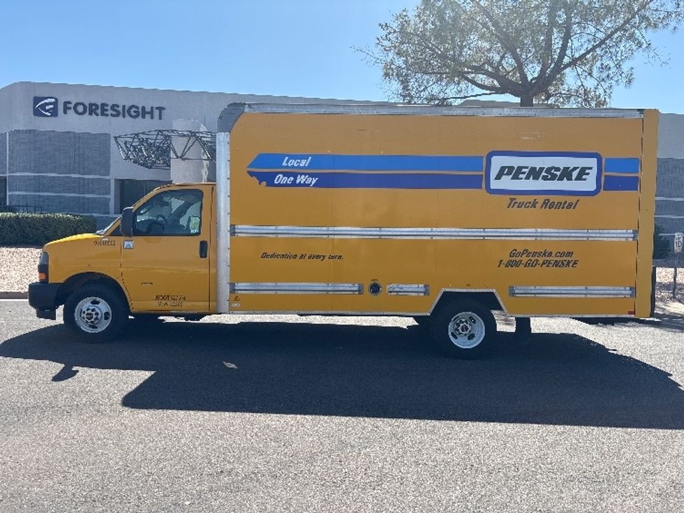 Light Duty Box Truck-Light and Medium Duty Trucks-GMC-2021-Savana G33903-Tempe-AZ-88,854\n\t\tmiles-$ 29,000 - Image 4