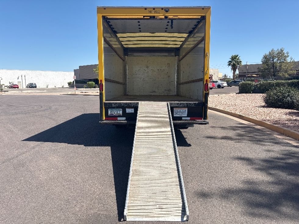 Light Duty Box Truck-Light and Medium Duty Trucks-GMC-2021-Savana G33903-Tempe-AZ-88,854\n\t\tmiles-$ 29,000 - Image 9