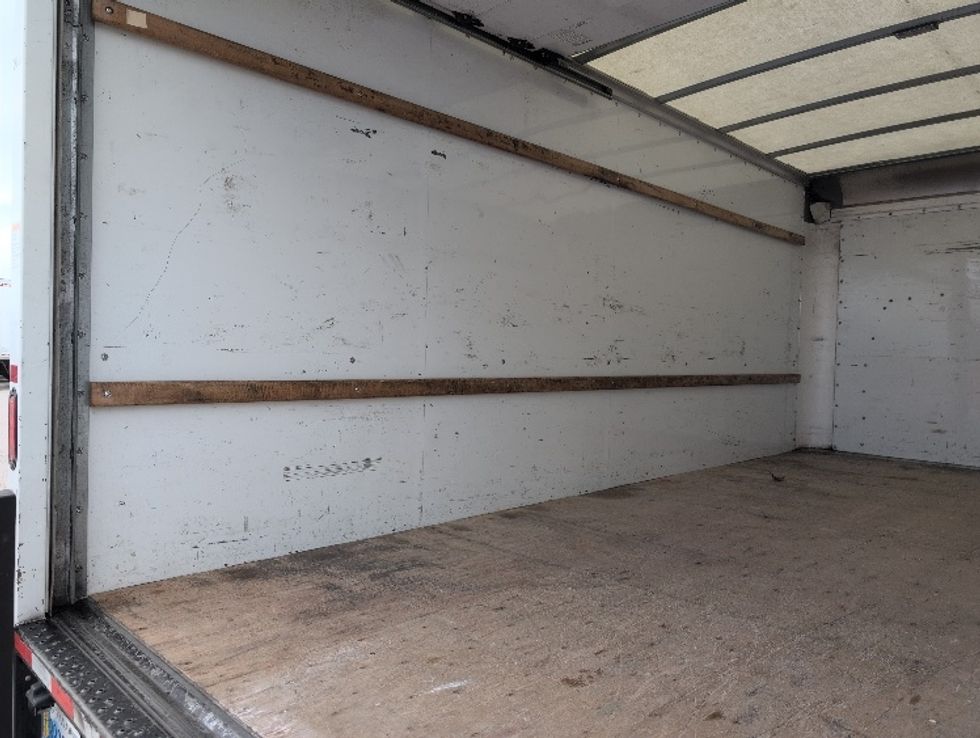 Light Duty Box Truck-Light and Medium Duty Trucks-GMC-2021-Savana G33903-Temple-TX-107,310\n\t\tmiles-$ 28,500 - Image 11