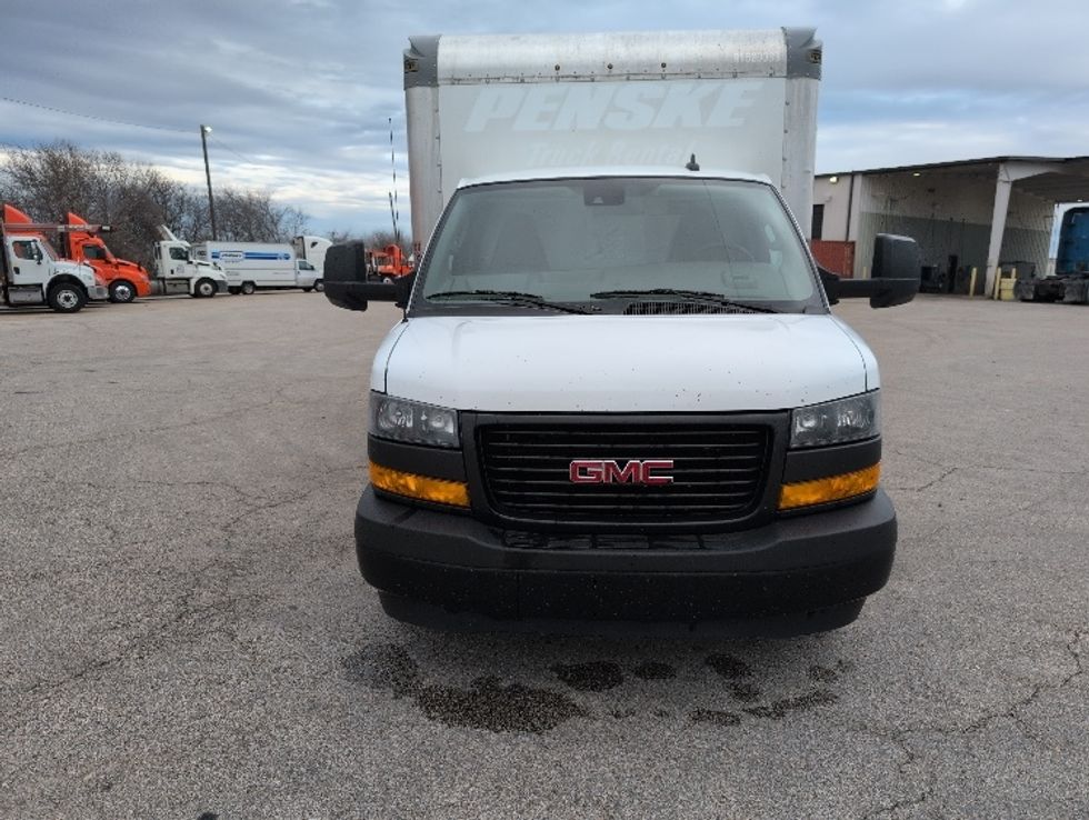 Light Duty Box Truck-Light and Medium Duty Trucks-GMC-2021-Savana G33903-Temple-TX-107,310\n\t\tmiles-$ 28,500 - Image 2
