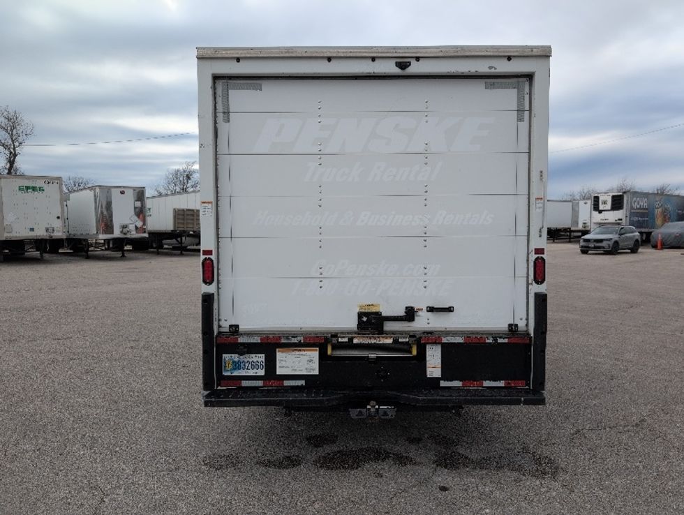 Light Duty Box Truck-Light and Medium Duty Trucks-GMC-2021-Savana G33903-Temple-TX-107,310\n\t\tmiles-$ 28,500 - Image 7