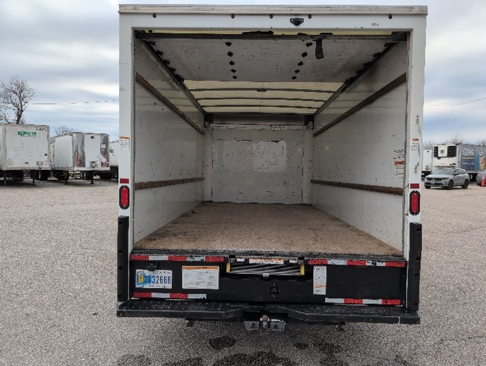 Light Duty Box Truck-Light and Medium Duty Trucks-GMC-2021-Savana G33903-Temple-TX-107,310\n\t\tmiles-$ 28,500 - Image 8