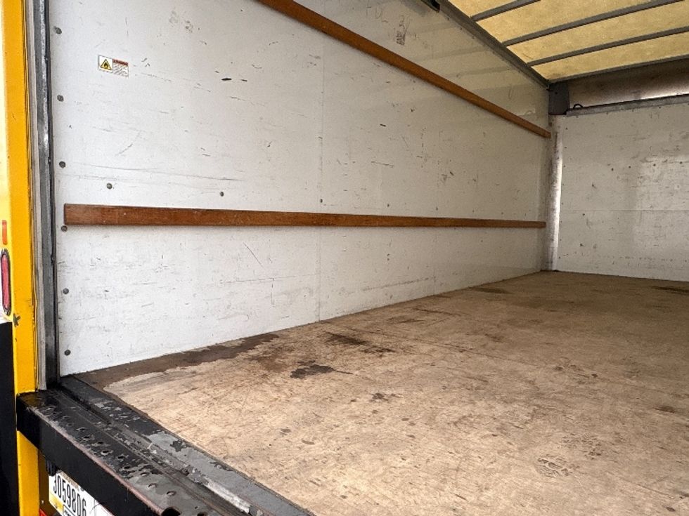 Light Duty Box Truck-Light and Medium Duty Trucks-GMC-2021-Savana G33903-Torrance-CA-107,189\n\t\tmiles-$ 26,750 - Image 11