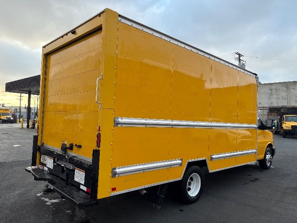 Light Duty Box Truck-Light and Medium Duty Trucks-GMC-2021-Savana G33903-Torrance-CA-107,189\n\t\tmiles-$ 26,750 - Image 13