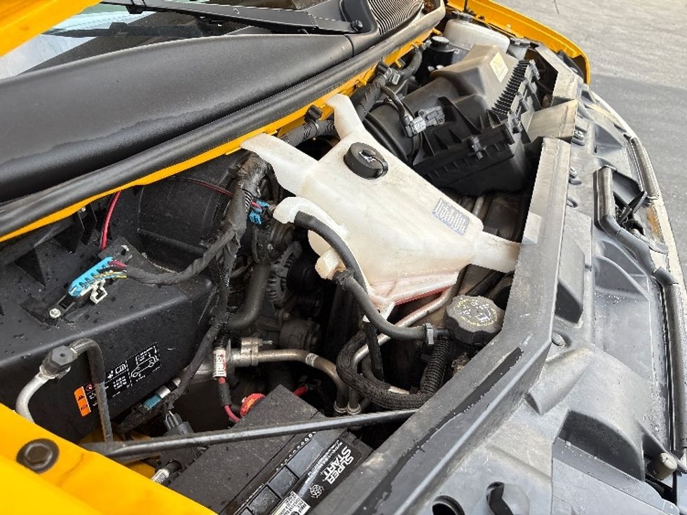 Light Duty Box Truck-Light and Medium Duty Trucks-GMC-2021-Savana G33903-Torrance-CA-107,189\n\t\tmiles-$ 26,750 - Image 23