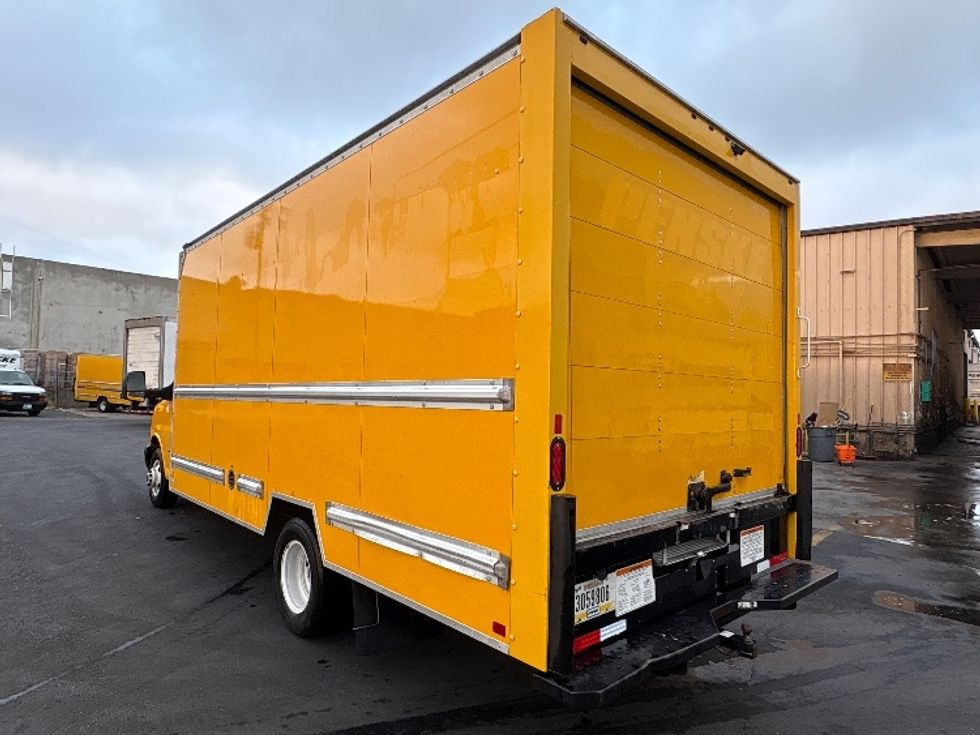 Light Duty Box Truck-Light and Medium Duty Trucks-GMC-2021-Savana G33903-Torrance-CA-107,189\n\t\tmiles-$ 26,750 - Image 6