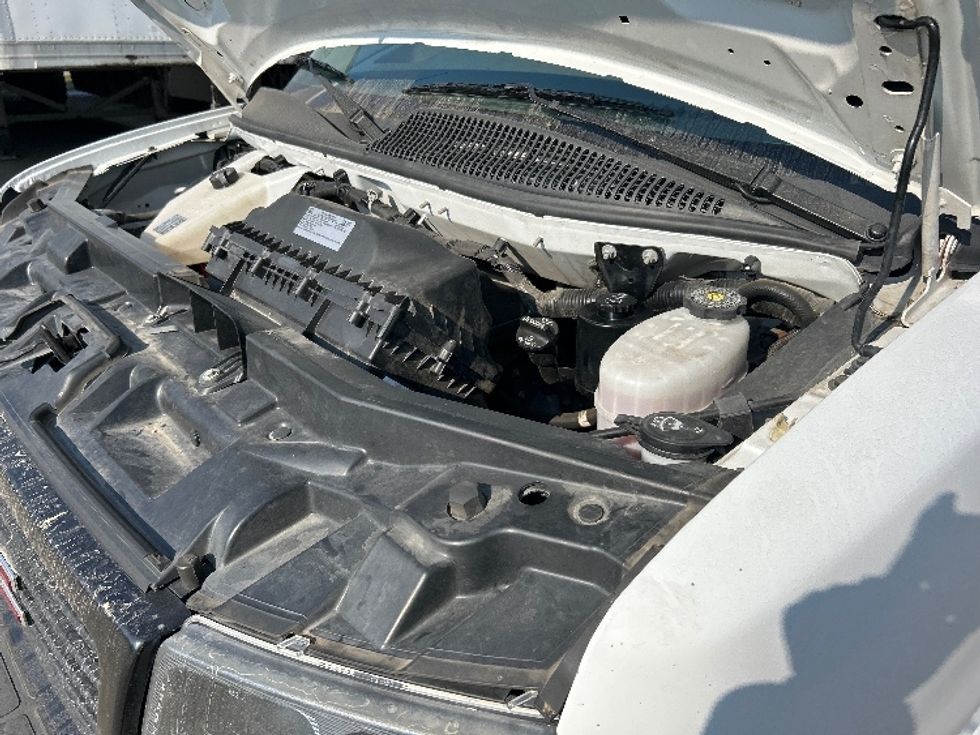 Light Duty Box Truck-Light and Medium Duty Trucks-GMC-2021-Savana G33903-Torrance-CA-110,928\n\t\tmiles-$ 29,500 - Image 23